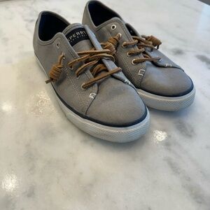 Sperry Women’s Gray Sneakers / Boat Shoes with Brown Laces